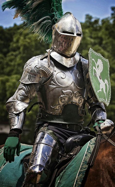Pin By Marilynmanson On Medieval Style Knight Armor Medieval Armor