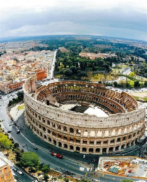 Ir à Roma Significa Ir Ao Coliseu Um Dos Mais Importantes Pontos