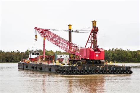 Heavy Lifts Crane Barge Barges 260 Foot Boom