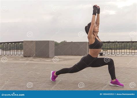 Brunette Slim Adult Fit Sporty Caucasian Woman In Sportswea Stock Image