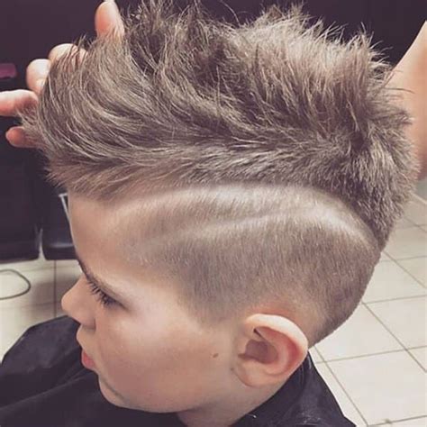 20 Coolest Haircuts For Tween Boys To Draw Attention
