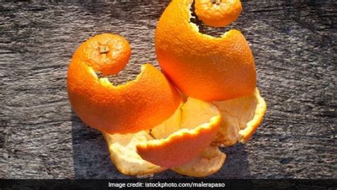 Video Of Orange Peel Being Squeezed Is Strangely Addictive To Watch