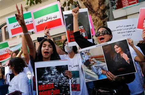 Iran Protests Over Womans Death Persist Despite Crackdown