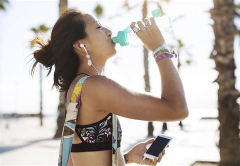How To Prevent Heat Illnesses And Heat Headaches Popsugar Fitness