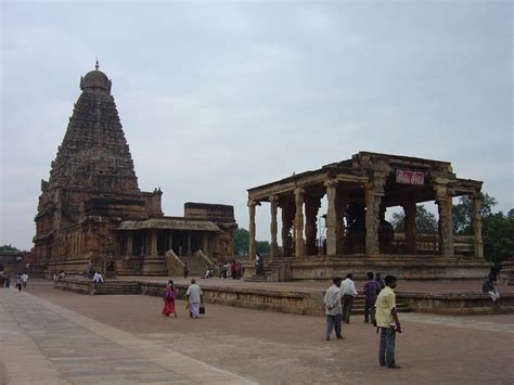 Best Tourist Spots Famous Tamil Nadu Temples