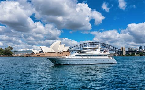 Sydney Harbor Cruises Luxury Cruises From The Sydney Harbor