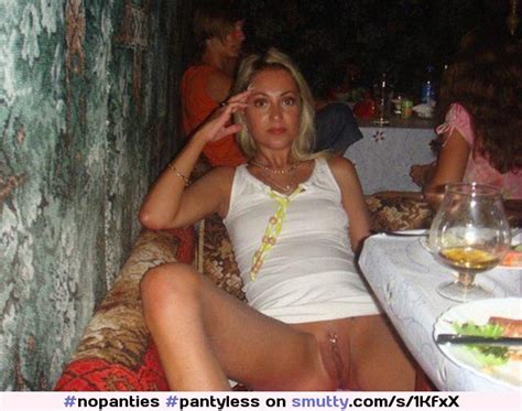 Nopanties Pantyless Commando Public Restaurant Flashingpussy