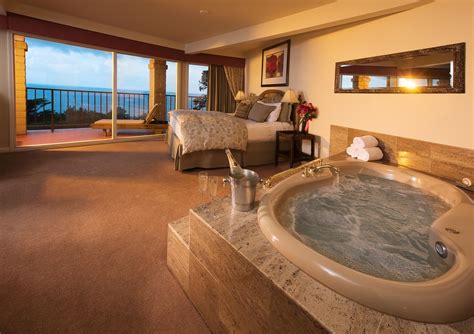 Well outfitted with smart amenities, they are designed for. Romantic Hotels In Carmel CA | Photos | Tickle Pink Inn