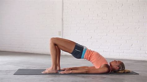 3 Mini Yoga Sequences For A Killer Core Yoga 15 Muscles In Your Body Tight Muscles Tight