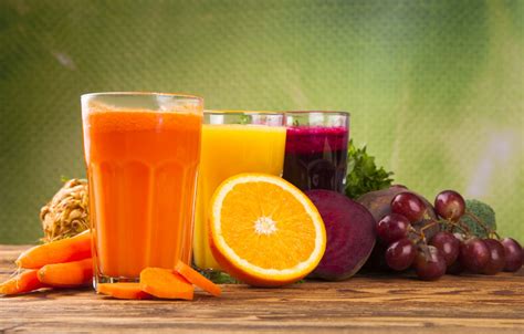 Juicing allows you to make delicious combinations of juices that the whole family will love. Fresh Juices to Boost Immunity - Recipes and Benefits