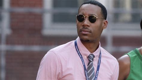 Ray Ban Round Metal Gold Sunglasses Of Tyler James Williams As Gregory