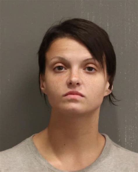 police woman charged after stealing jewelry from rivergate mall store wkrn news 2