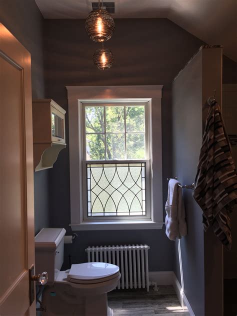 Compare similar stained glass panels. rp2