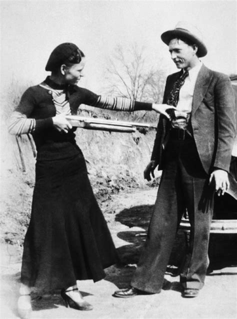 2 Bonnie And Clyde Guns Fetch Over 500000 At New Hampshire Auction New York Daily News