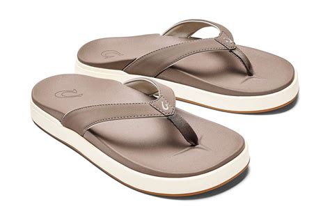 The 16 Best Beach Sandals For Women Of 2023 By Travel Leisure