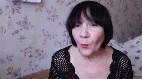Марица Данильєва читає вірш Приданое Дмитрия Кедрина youtube