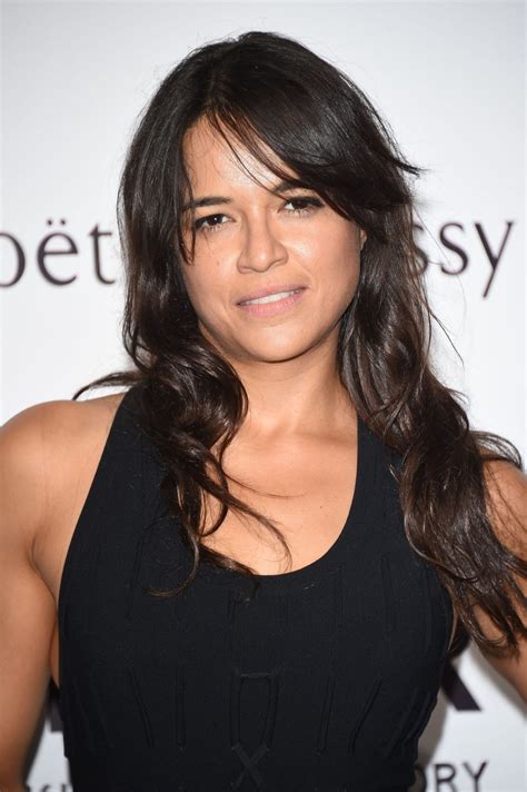 Michelle Rodriguez Height How Tall Is Michelle Rodriguez Abtc