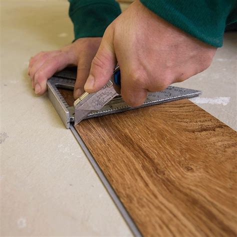 Scoring And Snapping Vinyl Plank Using A Square Vinyl Plank Flooring