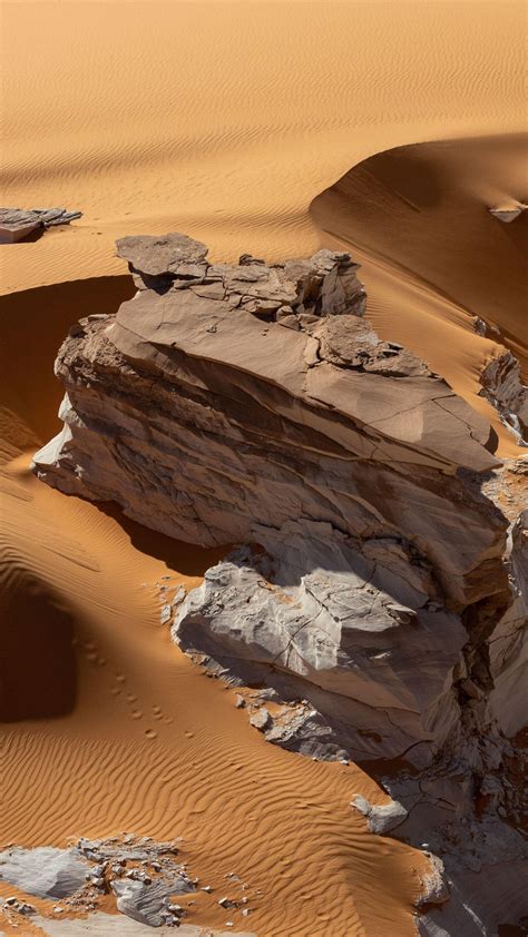 Rock Formation In Sands Of Sahara Desert Near Ounianga Kébir Ennedi