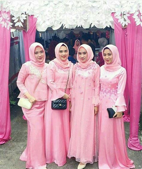 Dhgate.com provide a large selection of promotional couple dress pink on sale at cheap price and excellent crafts. Inspirasi seragam bridesmaid. Silahkan share ke teman2mu ...