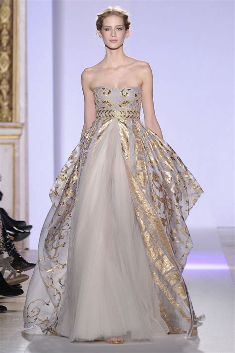 1 Gasp Inducing Wedding Dress From Zuhair Murads Haute Couture Runway