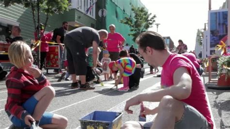 Iceland Reykjavik Street Turns Rainbow For Gay Pride Bbc News