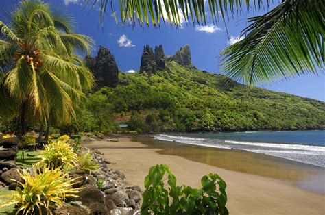 Nukuhivahatiheupbacchet16303 1626×1080 Marquesas Islands