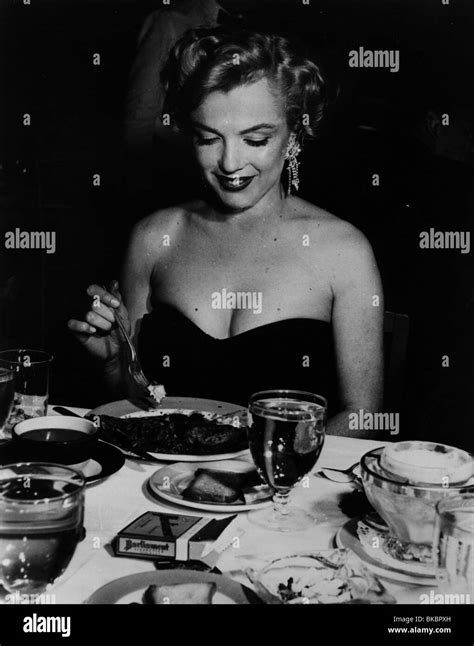 Marilyn Monroe Portrait Hi Res Stock Photography And Images Alamy