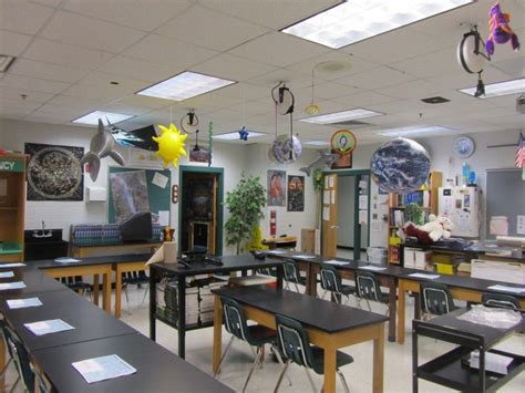 Table Arrangement High School Science Classroom Science Classroom
