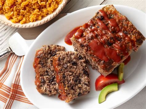 Smooth over black bean loaf once ready to serve. Black Bean and Beef Meatloaf | S&W Beans Recipe | Recipe ...