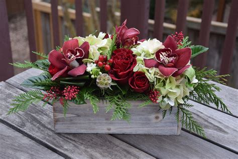 25 Best Floral Arrangements For Valentines Day To Give You Inspiration