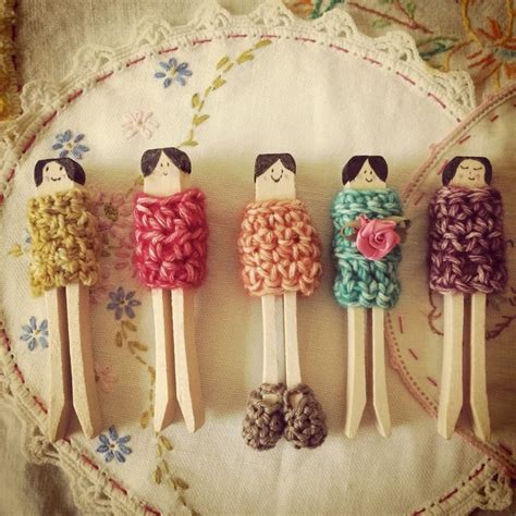 Maize Hutton Lil Wooly Pin Dolls Make Up Little Swatches Wrap Them Round The Shoulders Of