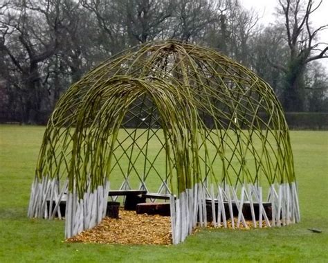 Living Outdoor Willow Structures You Can Grow In Your Backyard