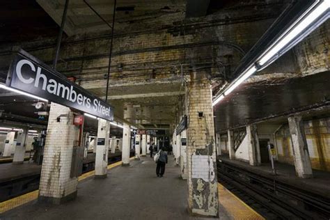 Stand Clear Of The Crumbling Walls Please What Are The Worst Subway