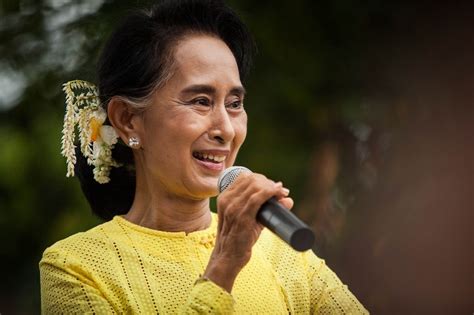 Aung san suu kyi was born on june 19, 1945 in rangoon, burma. Aung San Suu Kyi e le parole negate sui Rohingya — L'Indro