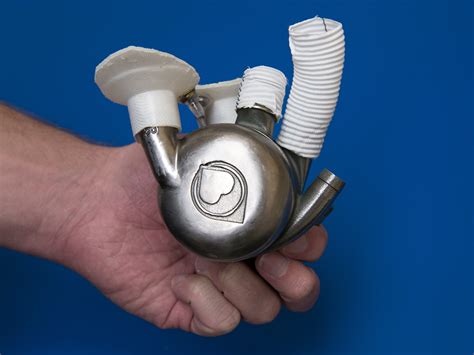 Artificial Heart Who Made History