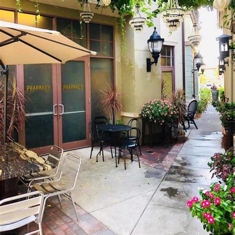 13 Places For An Outdoor Brunch On A Patio In Orlando
