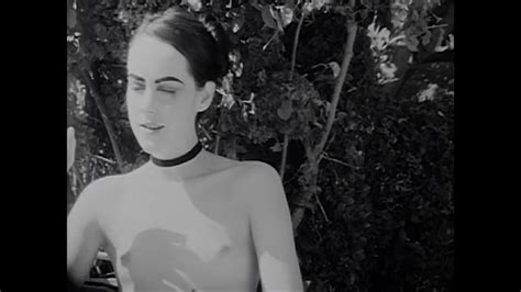 Jena Malone Nude Topless The Painted Lady