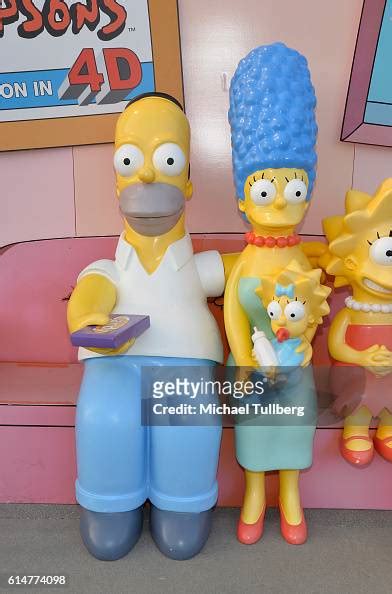 Shot Of A Homer Simpson Marge Simpson And Maggie Simpson Statue At A Nachrichtenfoto Getty