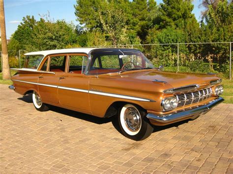 1959 Chevrolet Parkwood Station Wagon Front 34 70839