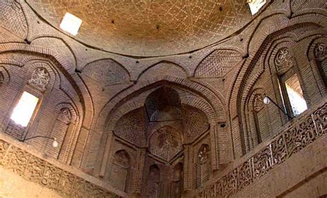 مسجد جامع اردستان کجاست عکس آدرس و هر آنچه پیش از رفتن باید بدانید