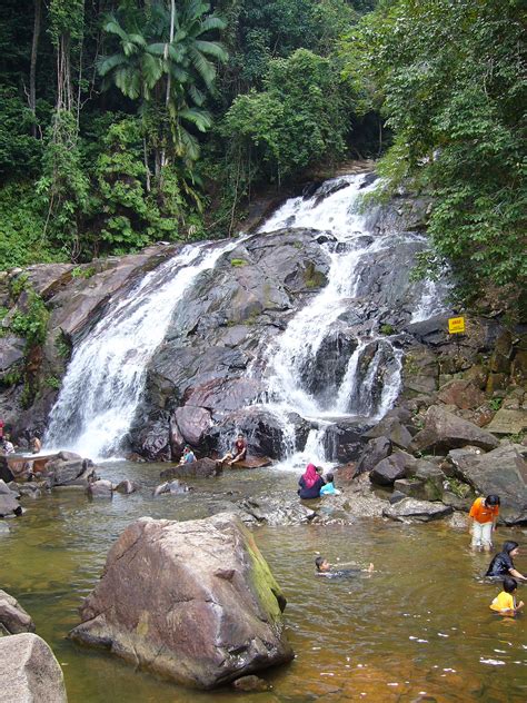Kota tinggi can also be reached by ferry from changi terminal in singapore where tourists need to pass through the immigration check point at tanjung belungkur. Kota Tinggi Waterfalls - Wikipedia