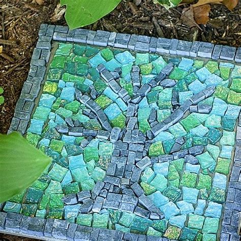Diy Mosaic Stepping Stones By Loracia In 2022 Mosaic Stepping Stones
