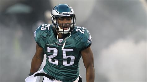 Lesean Mccoy Set To Retire As A Member Of The Eagles After 12 Stellar