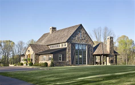 Rusticity Meets Glamour In Comfortable Livable Country Home Barn