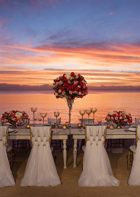 Glamorous Long Tablescape For A Sunset Beach Wedding Reception De