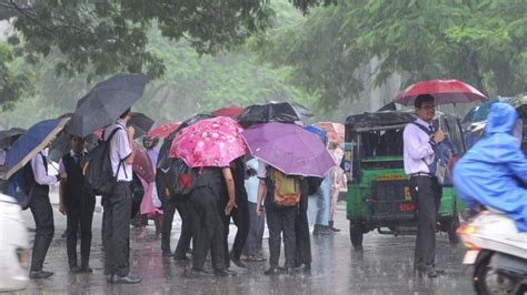 Heavy Rains Shut Down Schools In Mumbai Mumbai News Hindustan Times