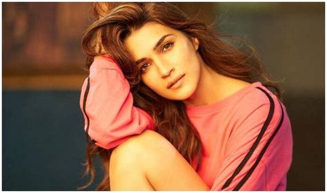 Kriti Sanons Musings On Old School Romance Is All Of Us This Thursday Sultry Picture Goes