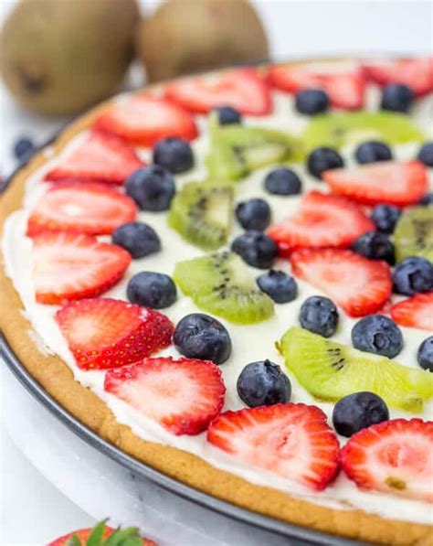 Easy Fruit Pizza A Fun Sweet Spin For Pizza Night