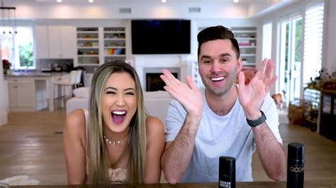 Youtube Stars Laurdiy And Jeremy Lewis Play Peoples Celebrity Home